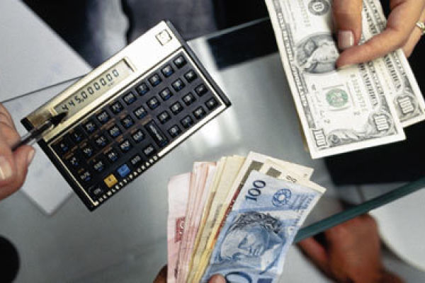 Alta do dólar e mercado de bufês